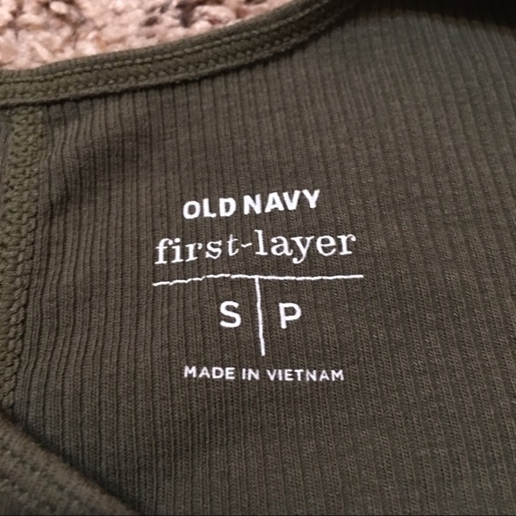 Old Navy tanks Bundle ✨💚 - Picture 2 of 2